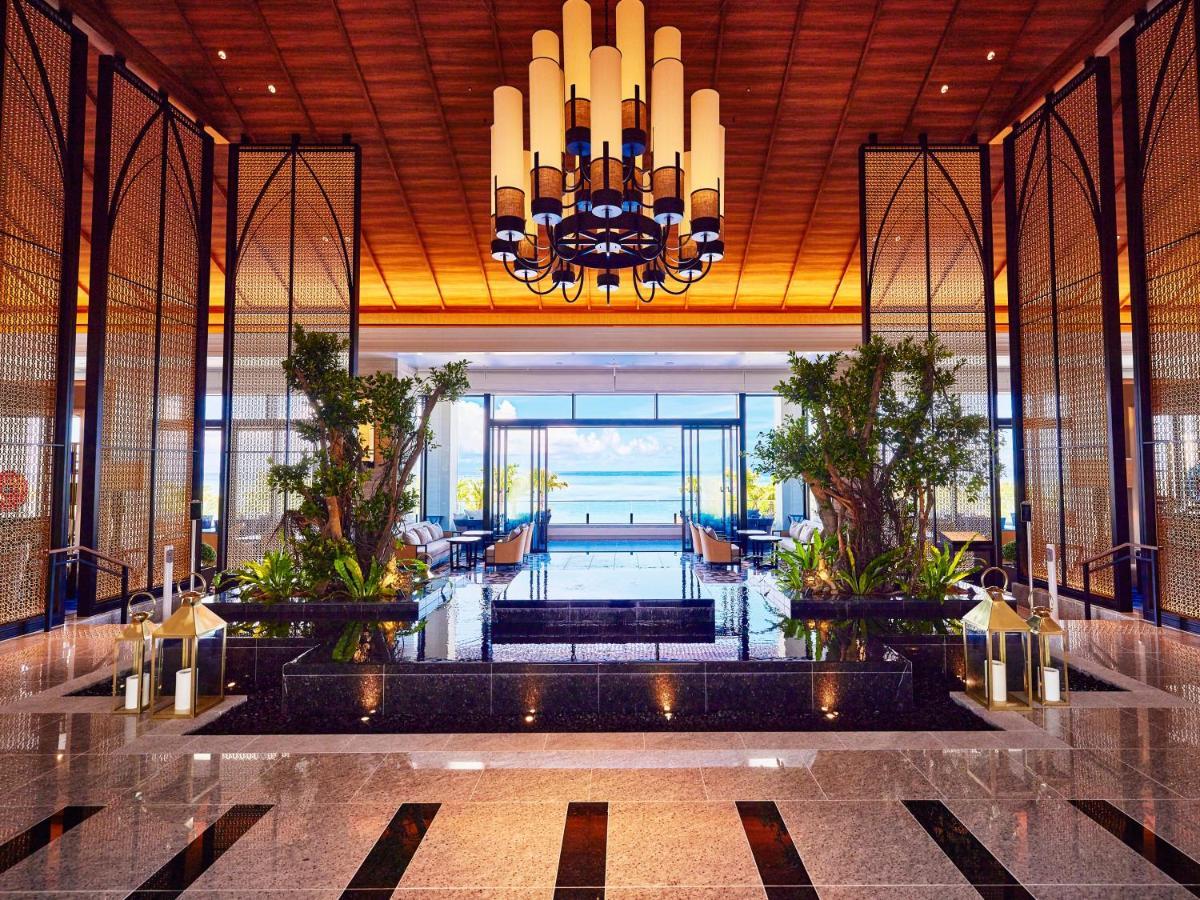 Ryukyu Hotel & Resort Nashiro Beach Itoman Exteriör bild The lobby of the hotel